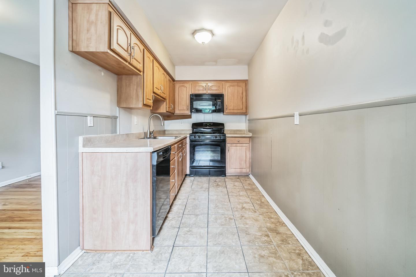 326 Ripka St #a Property Photo 13