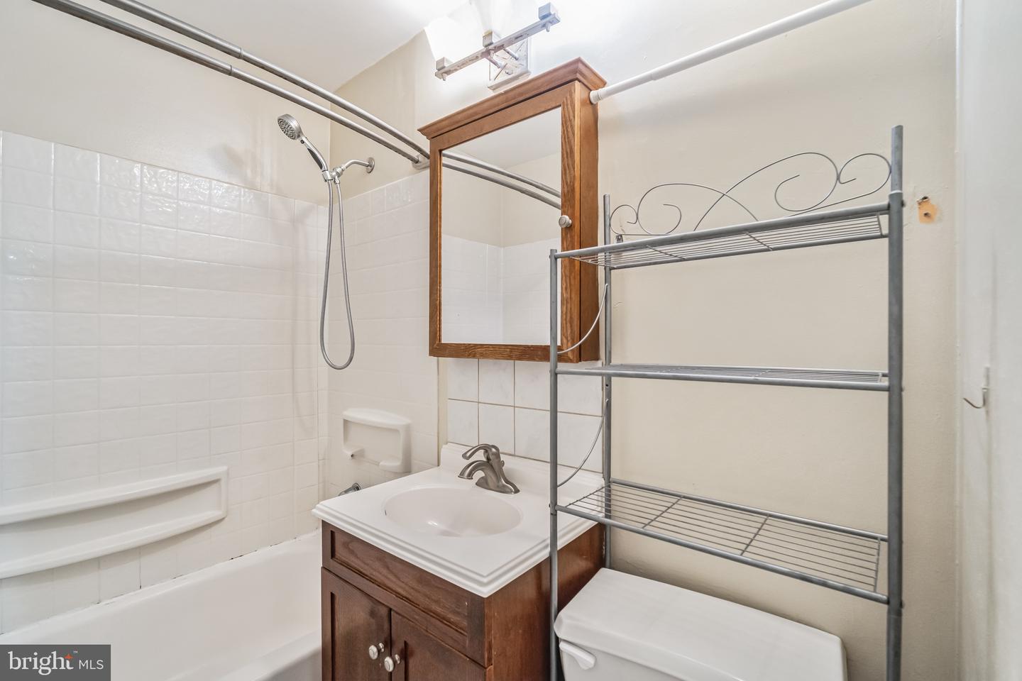 326 Ripka St #a Property Photo 17