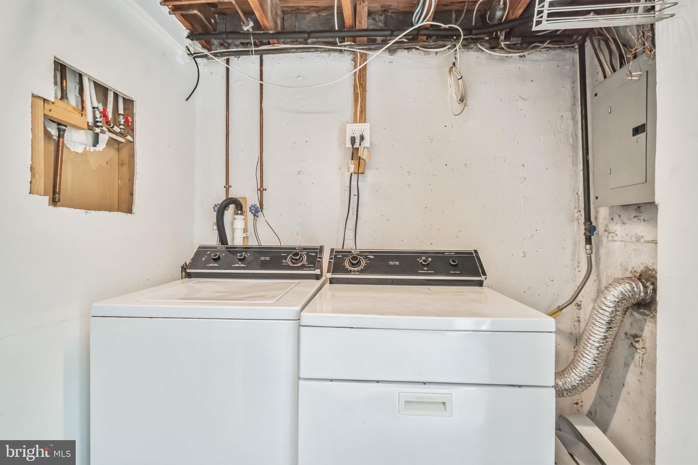 326 Ripka St #a Property Photo 23