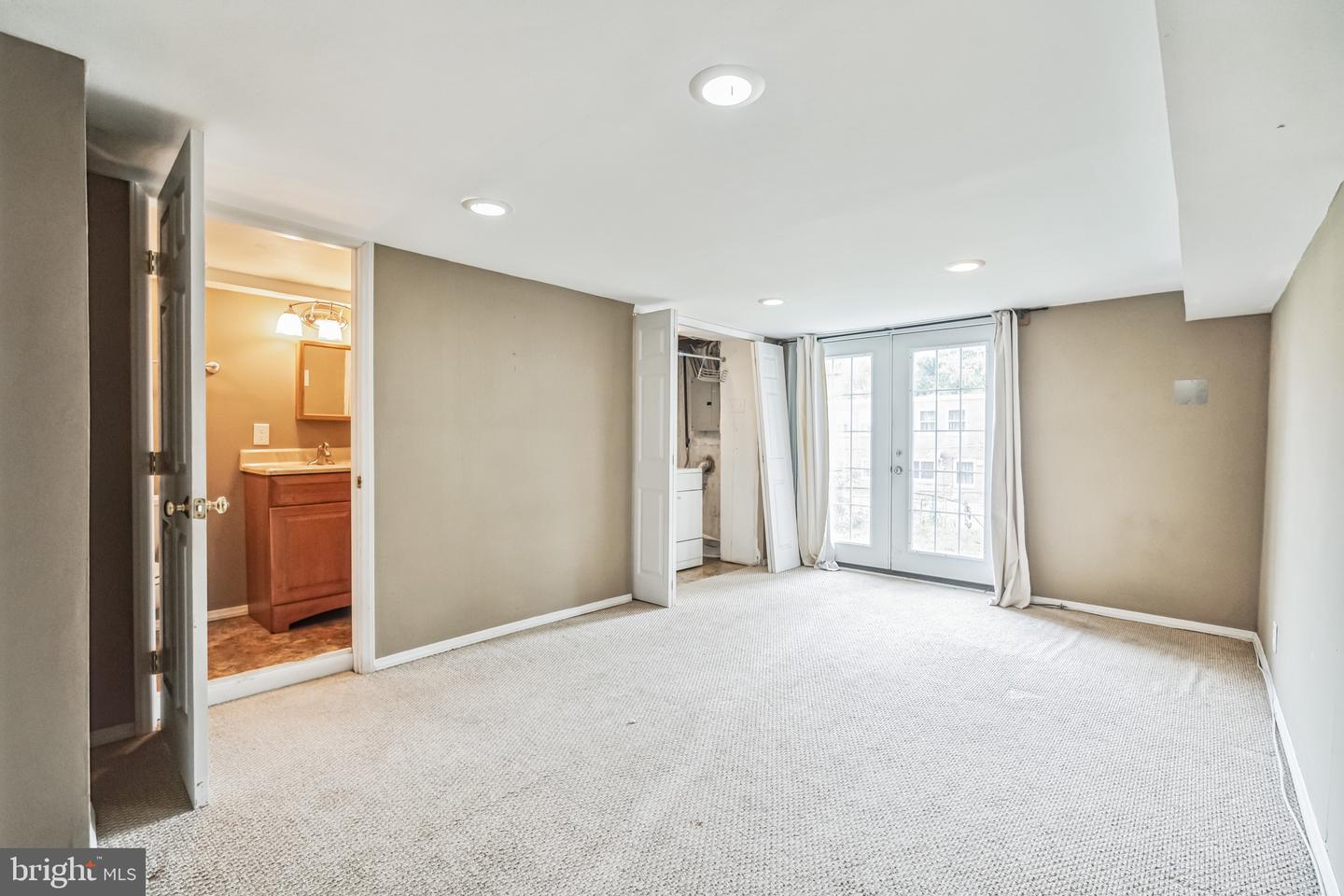 326 Ripka St #a Property Photo 25