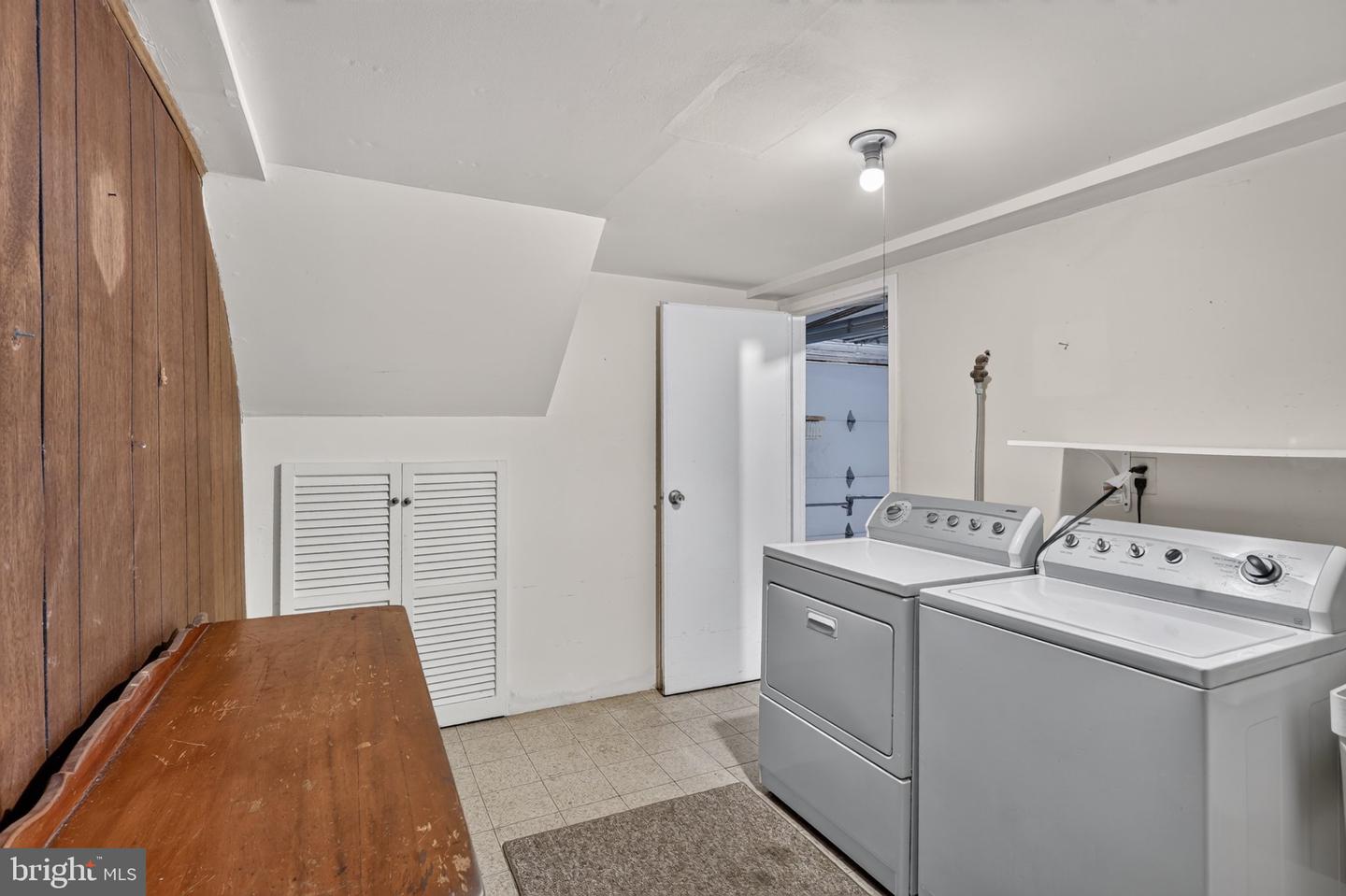 3545 Carey Rd Property Photo 33