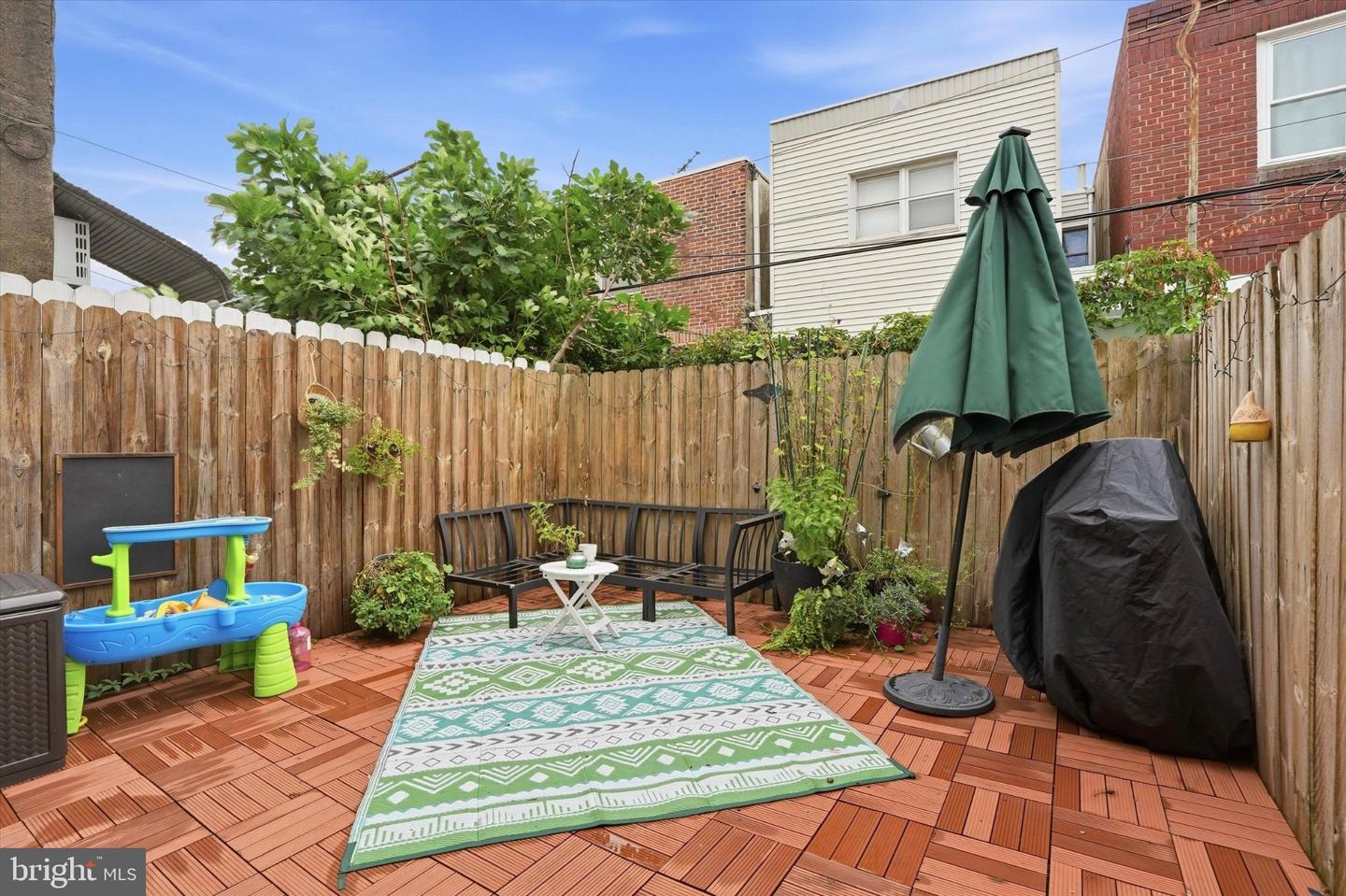 813 Moore St Property Photo 25