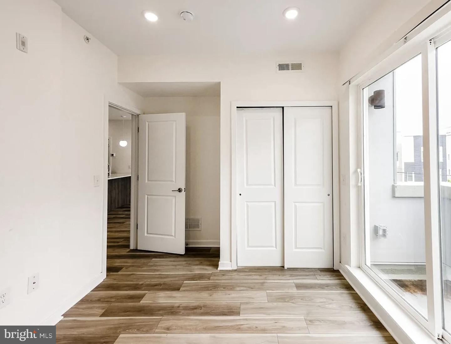 1660 Germantown Ave #1655d Property Photo 8