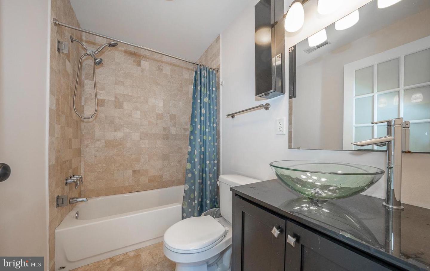 329 S 12th St #301 Property Photo 13