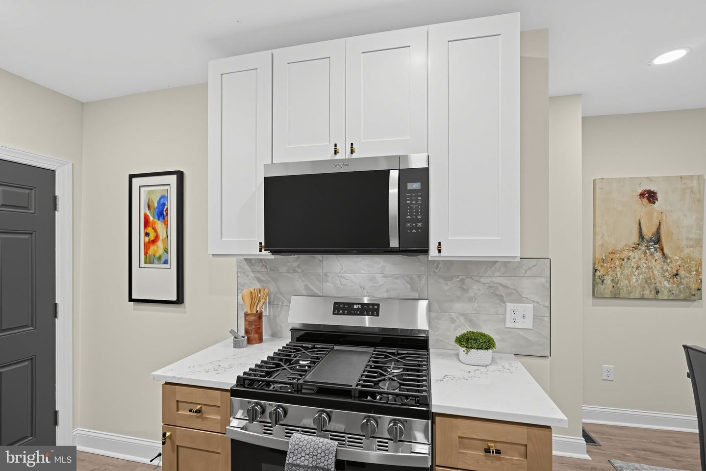 4222 Wallace St Property Photo 10