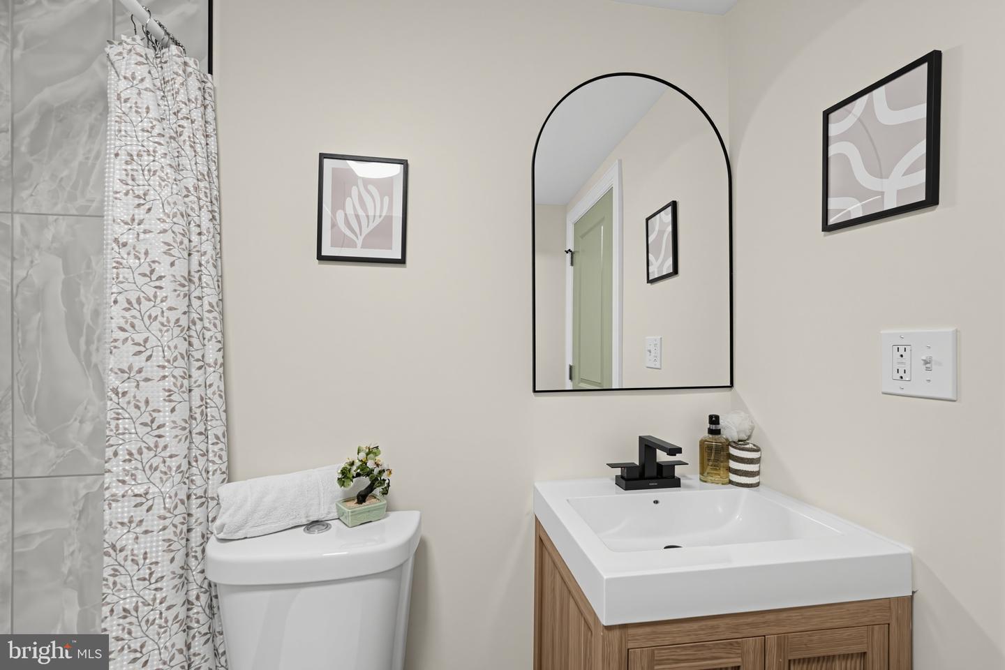 4222 Wallace St Property Photo 15