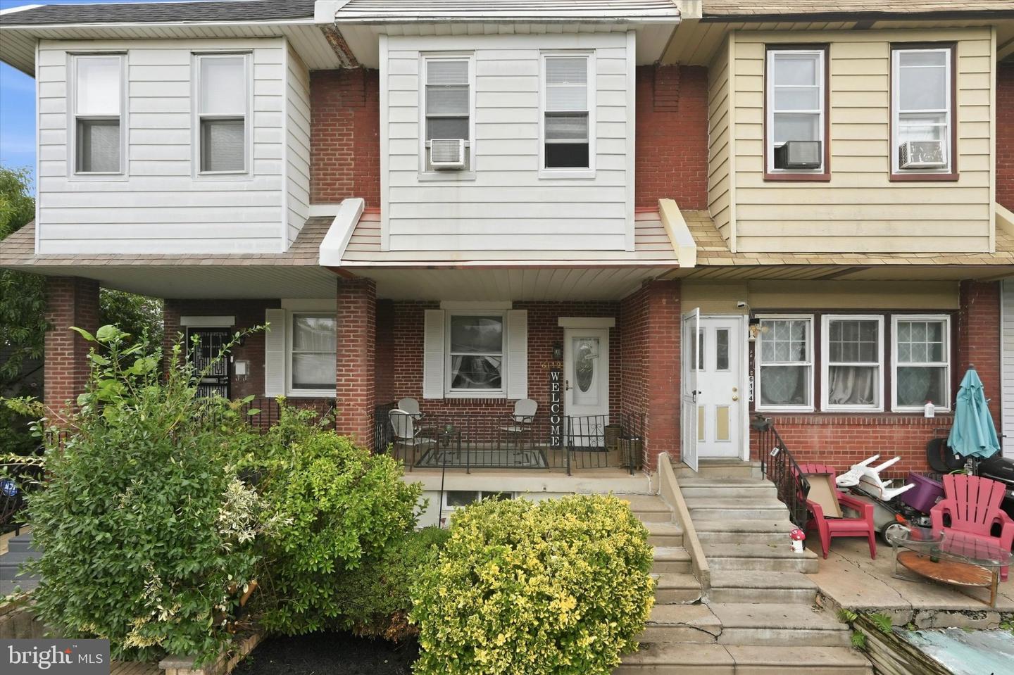 6112 GILLESPIE ST Property Photo 1