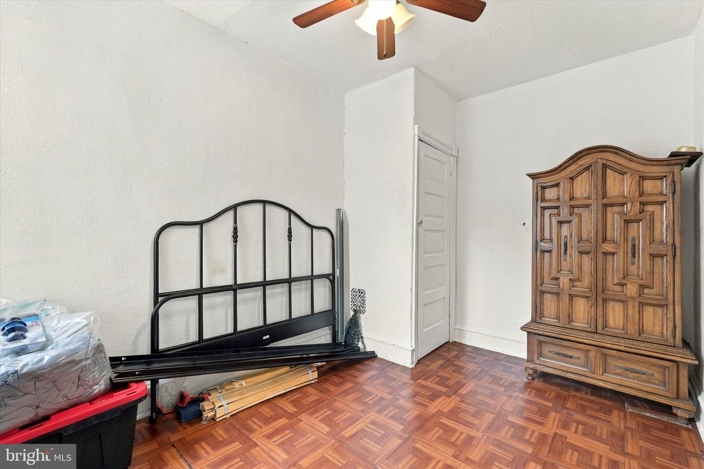 6112 Gillespie St Property Photo 19