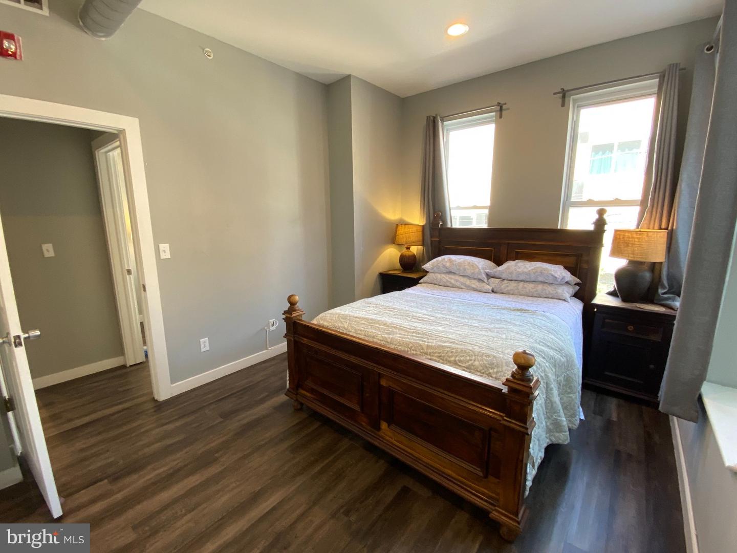 1537 Poplar St Property Photo 13