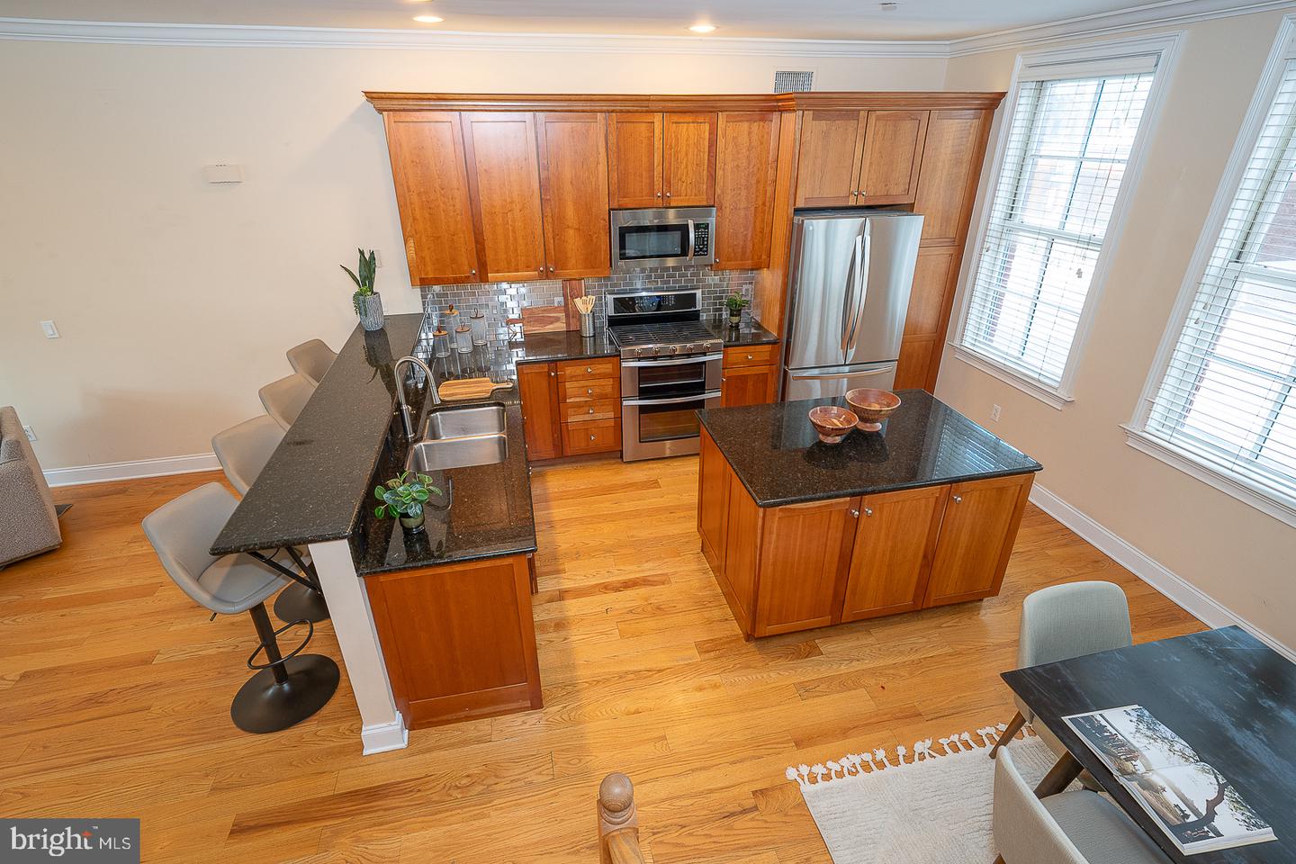 1834 Fairmount Ave Property Photo 11