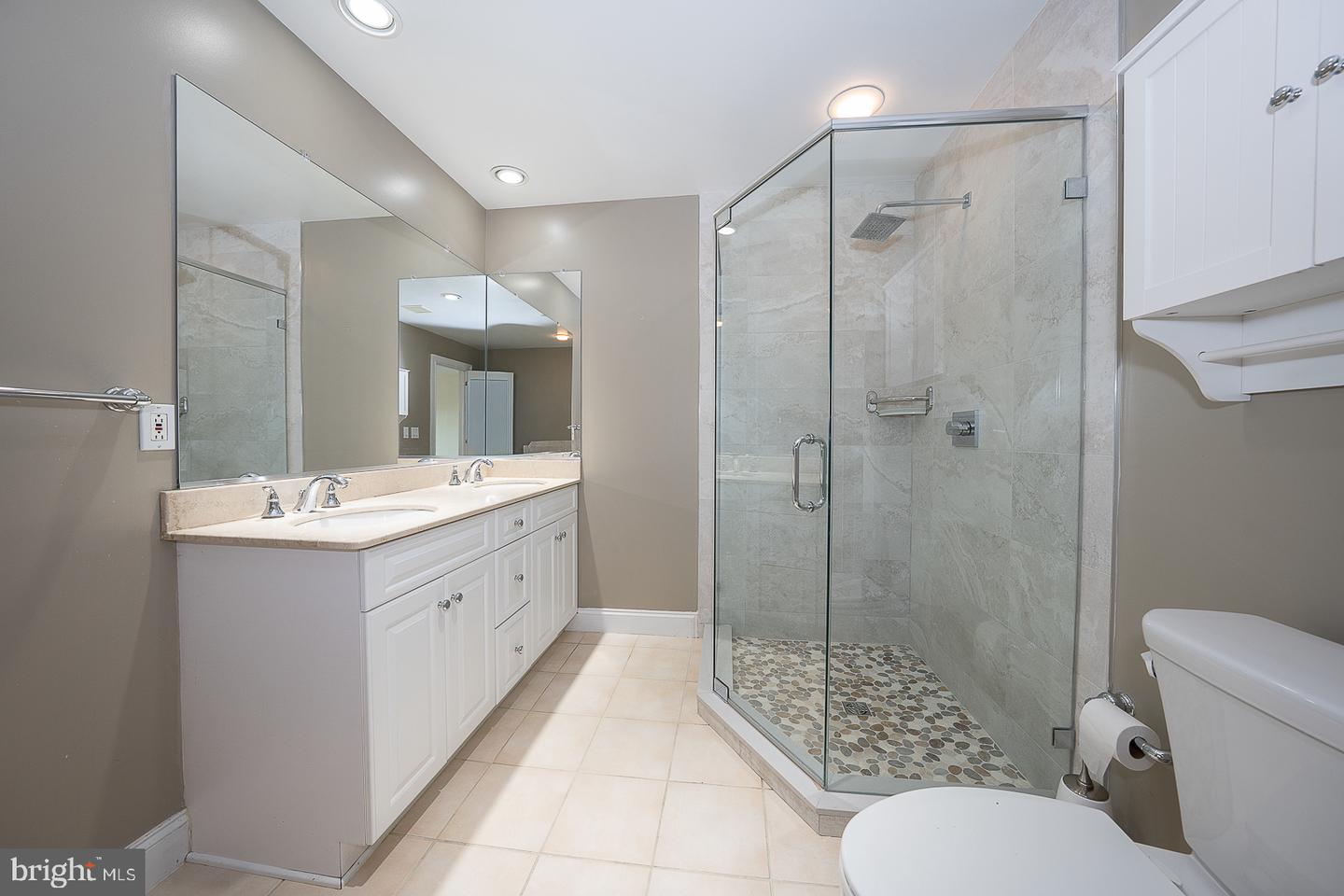 1834 Fairmount Ave Property Photo 27