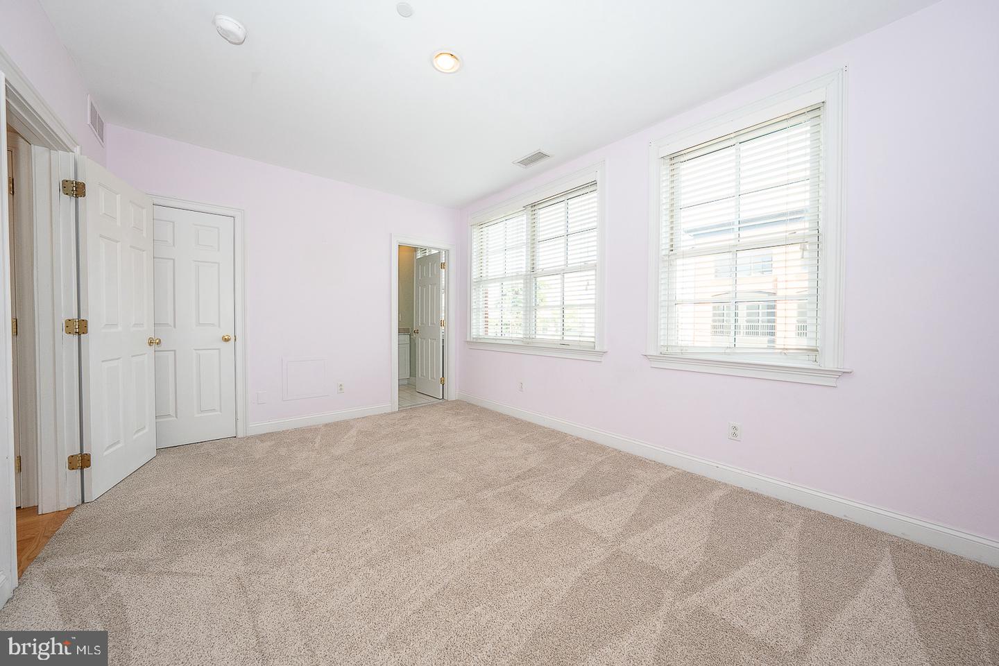 1834 Fairmount Ave Property Photo 34