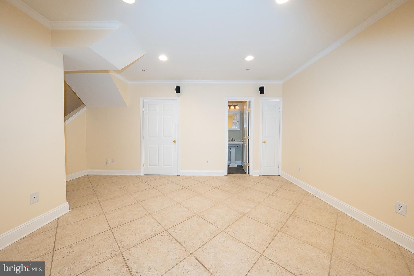 1834 Fairmount Ave Property Photo 37