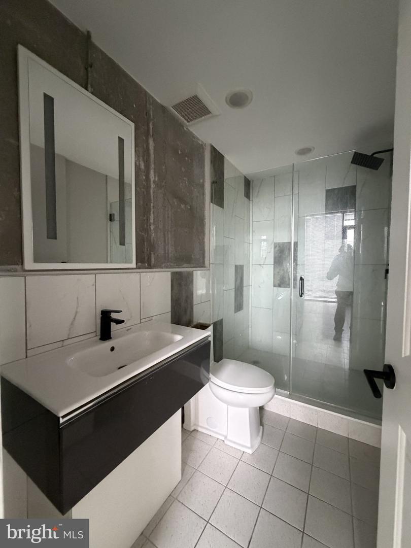 3460 J St #205 Property Photo 5