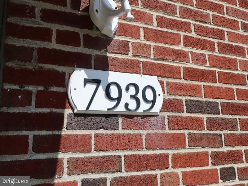 7939 Fayette St Property Photo 2
