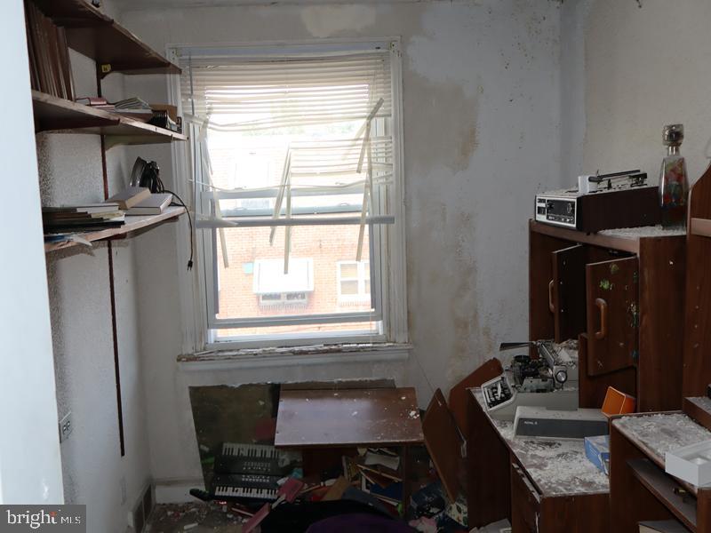 7939 Fayette St Property Photo 13