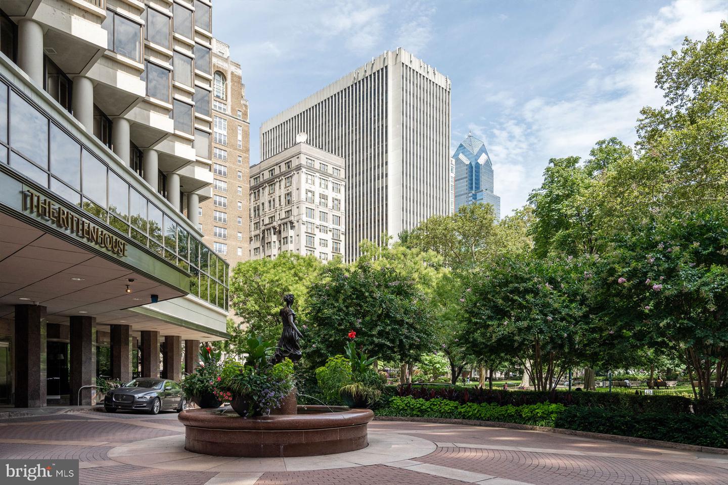 210 W Rittenhouse Square #1704 Property Photo 2