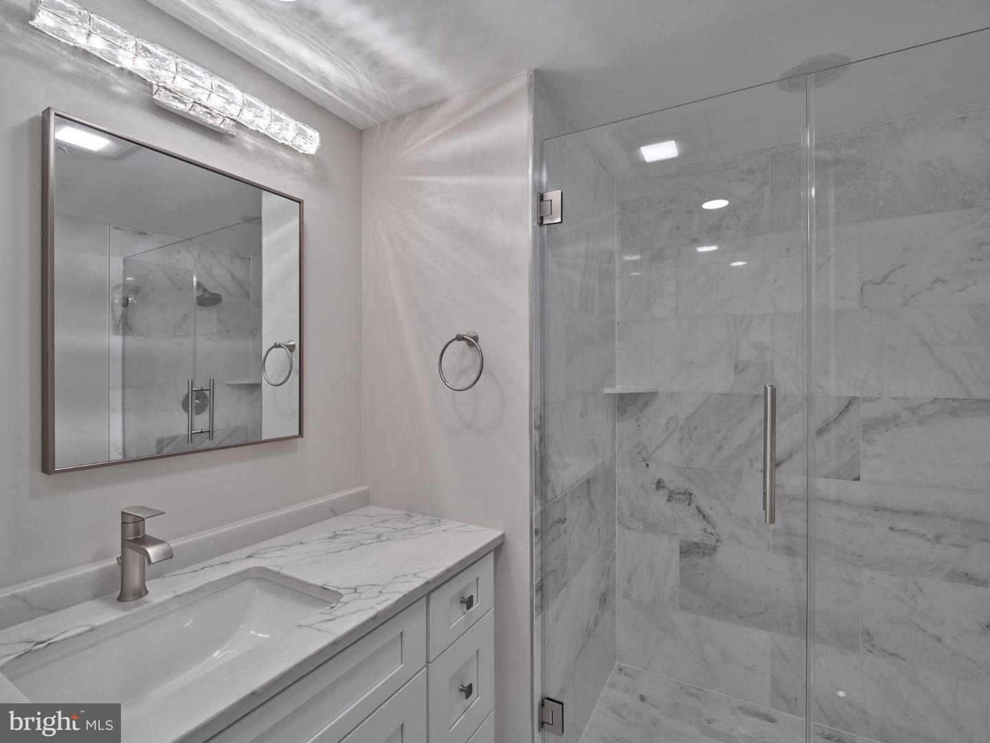 210 W Rittenhouse Square #1704 Property Photo 14