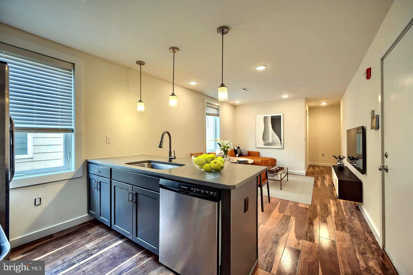 3041 MASTER ST. #UNIT C Property Photo 1