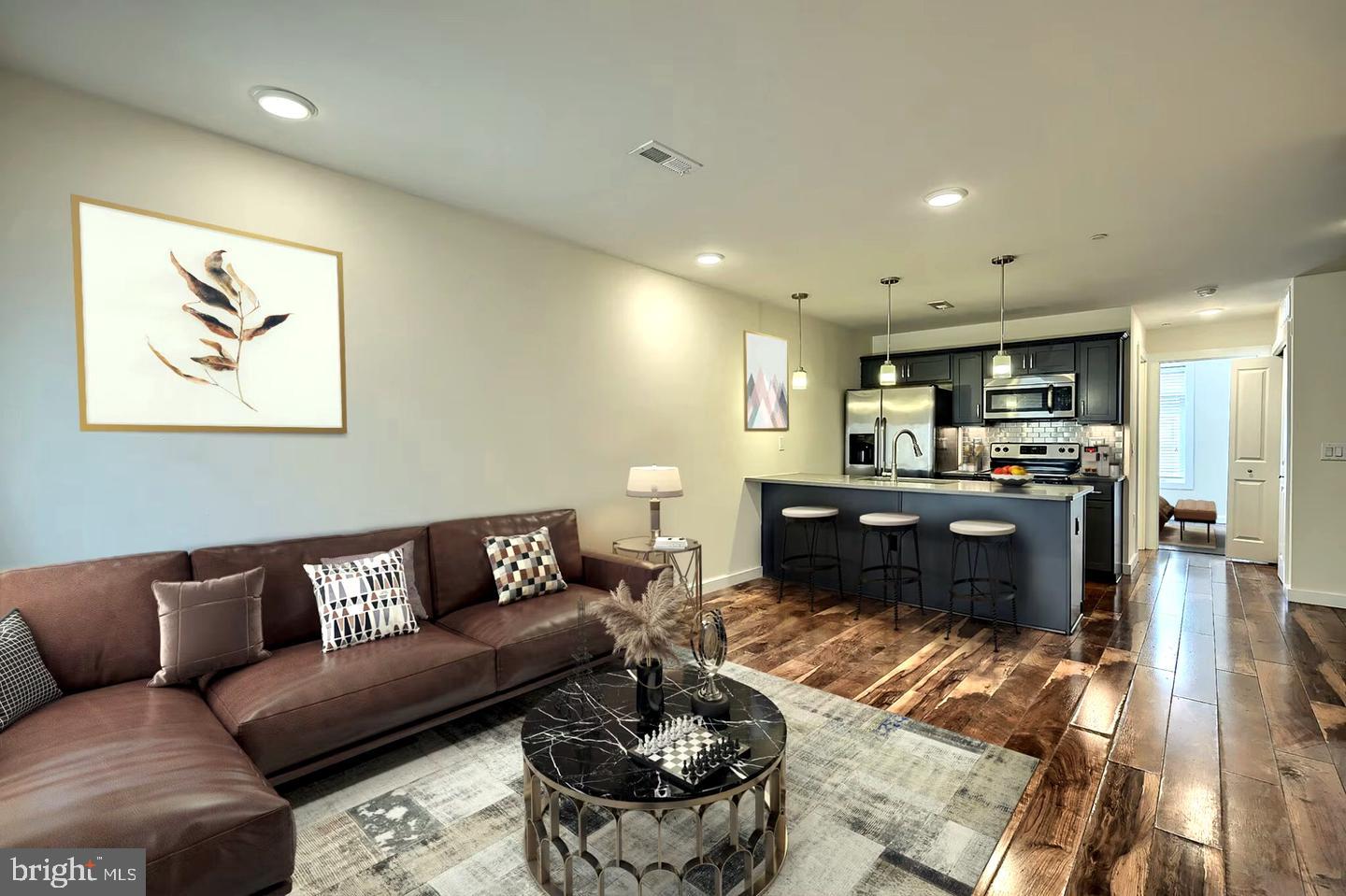 3041 Master St. #unit C Property Photo 2