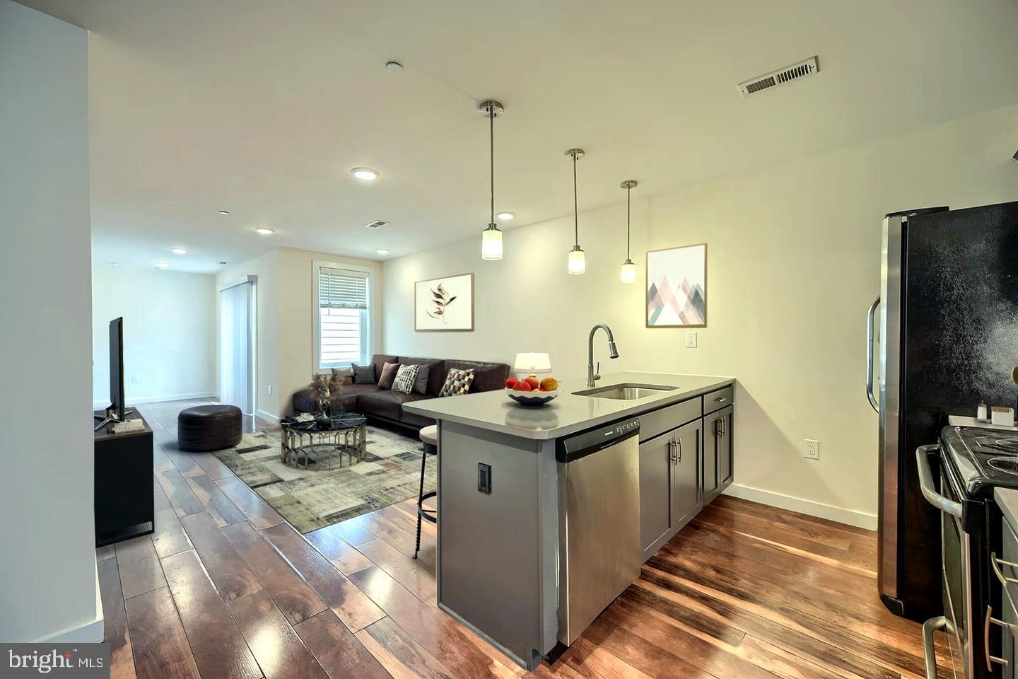 3041 Master St. #unit C Property Photo 6