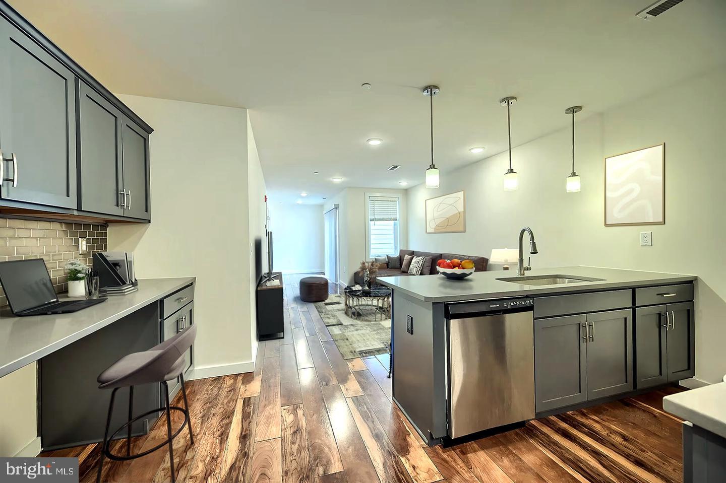 3041 Master St. #unit C Property Photo 8