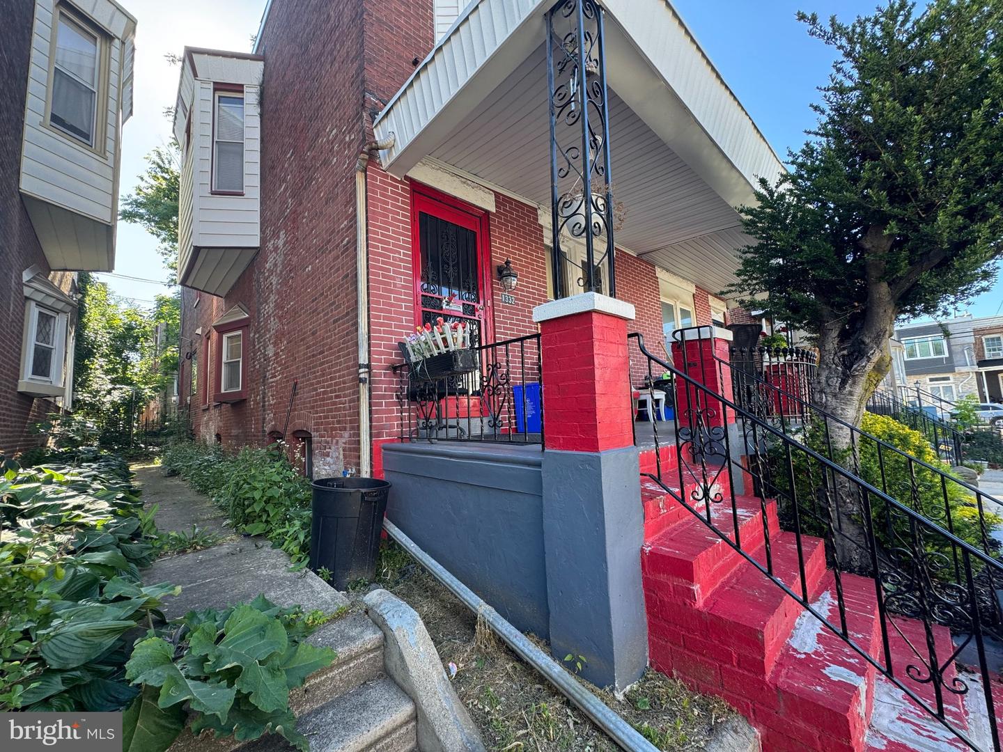 1332 N Frazier St Property Photo 3