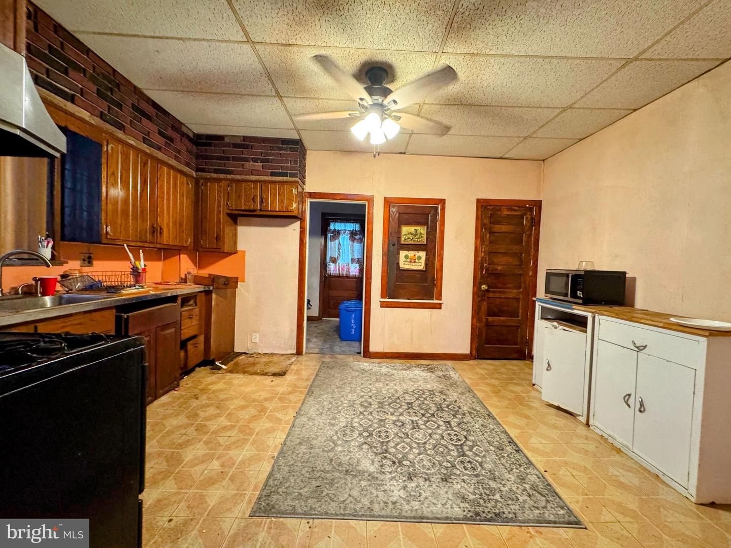 1332 N Frazier St Property Photo 11