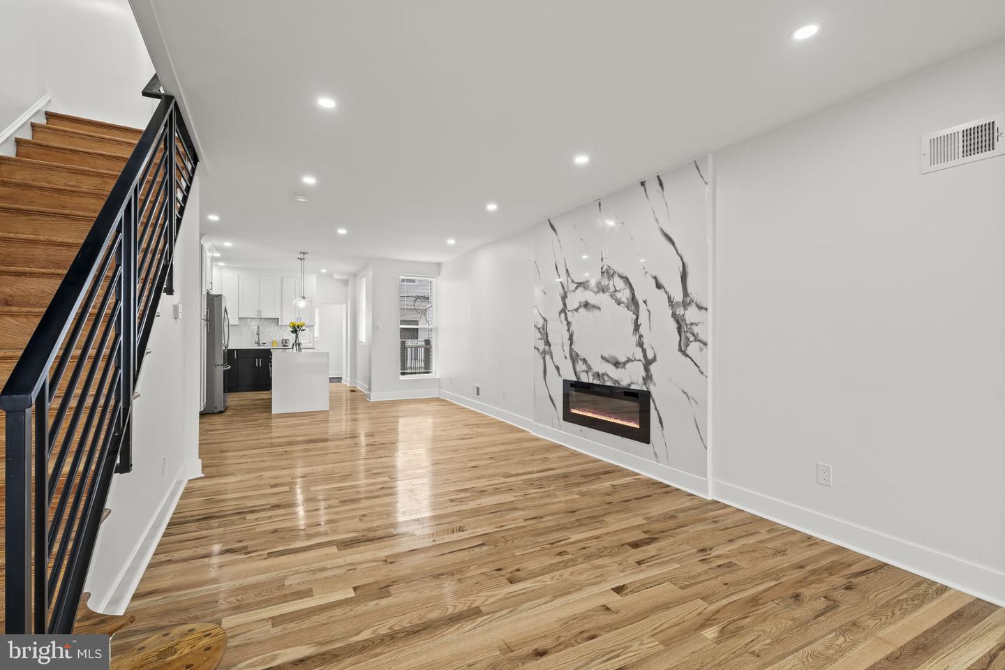 5306 Locust St Property Photo 7