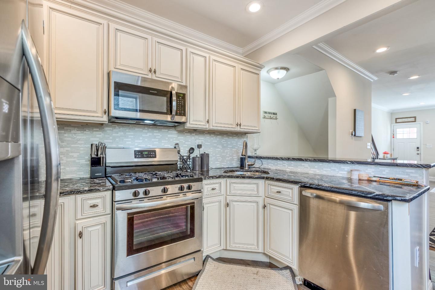 2017 Pierce St Property Photo 6
