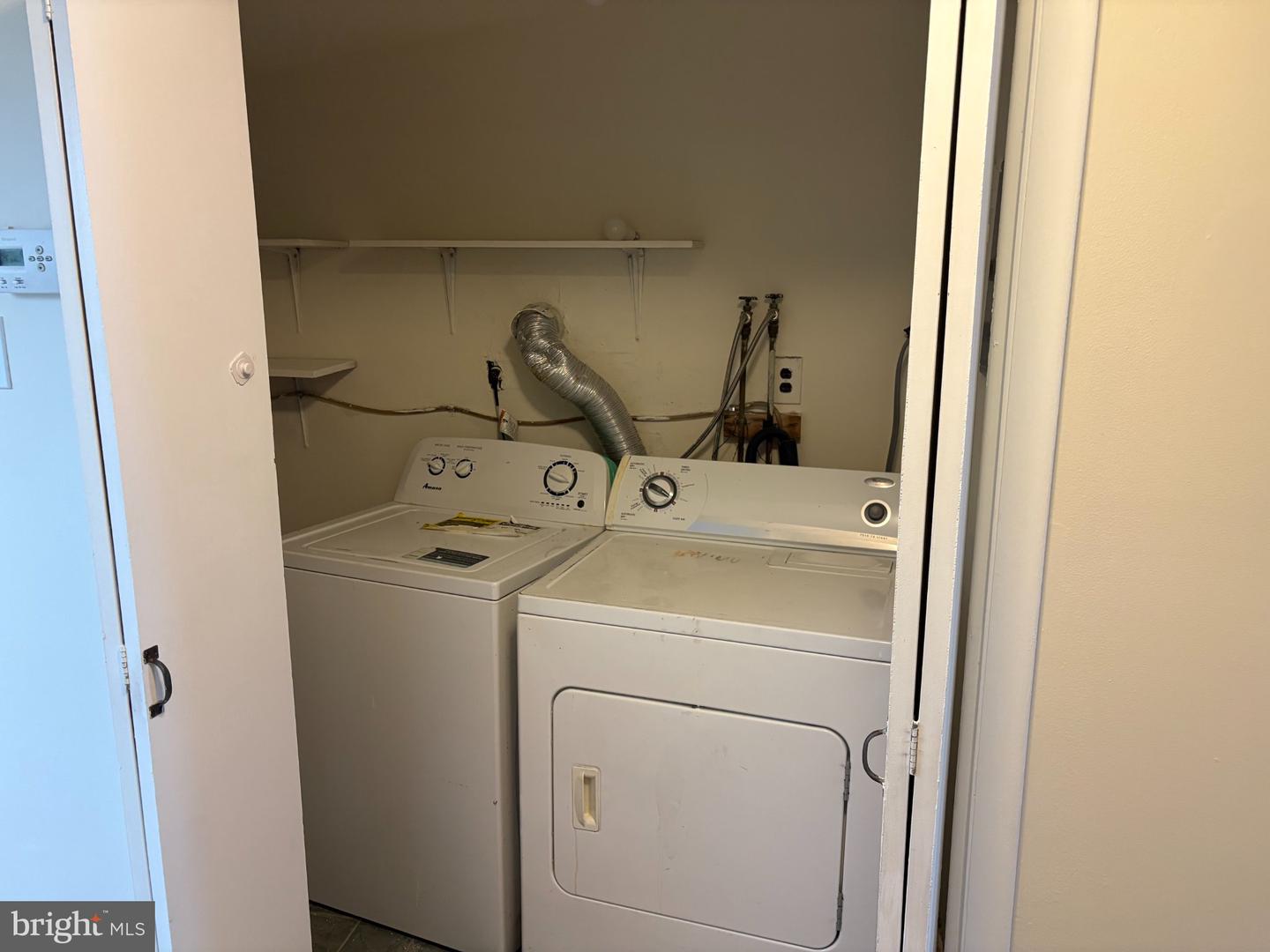 631 Catharine St #3 Property Photo 5