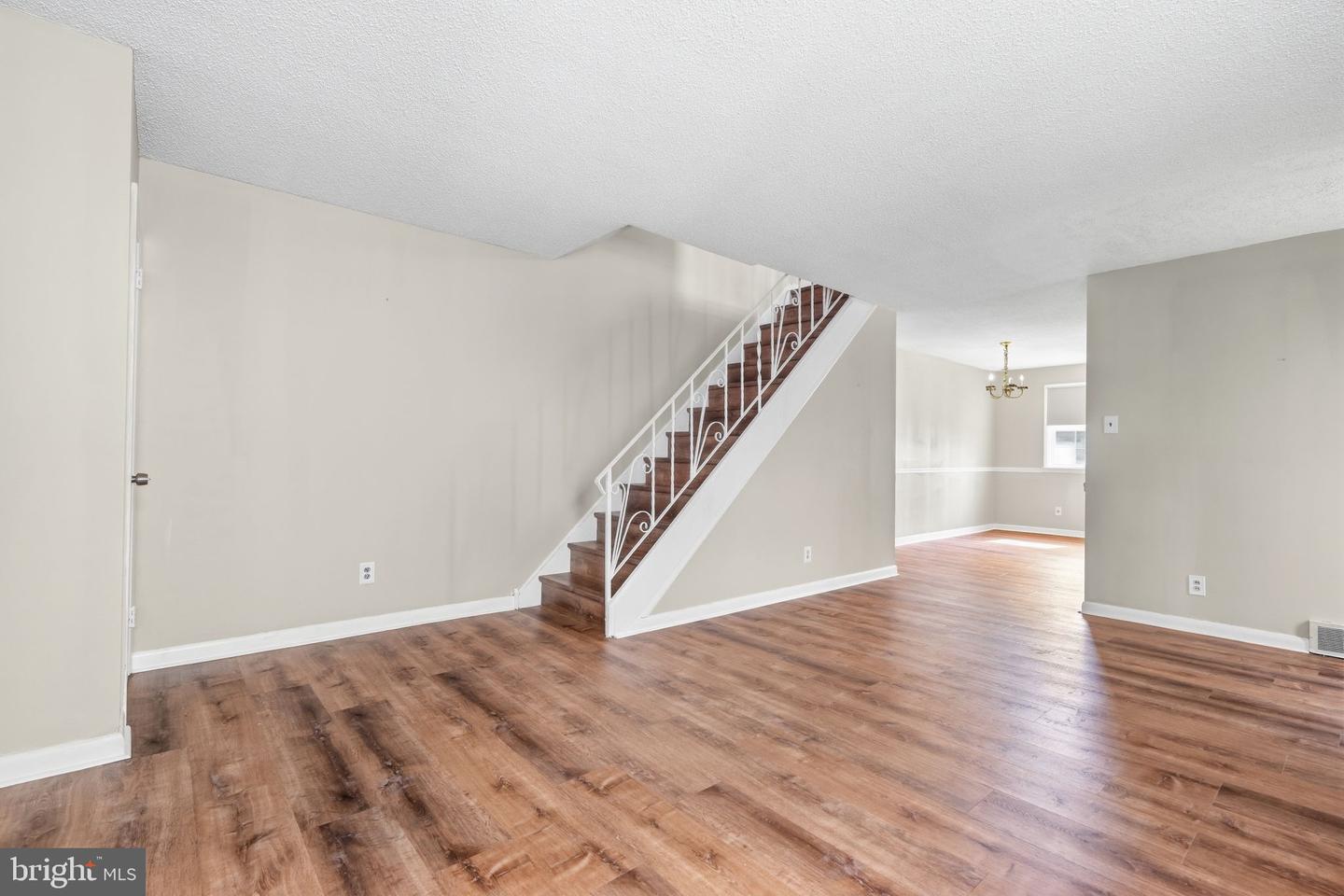 9954 Bridle Rd Property Photo 10