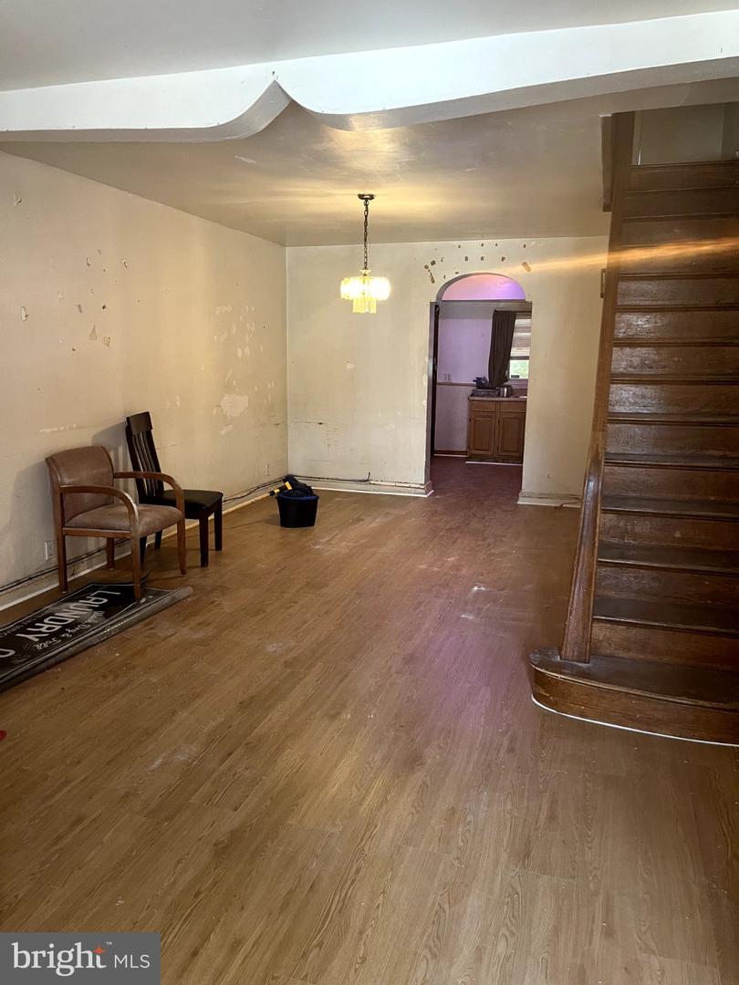 1222 N ST BERNARD ST Property Photo 1