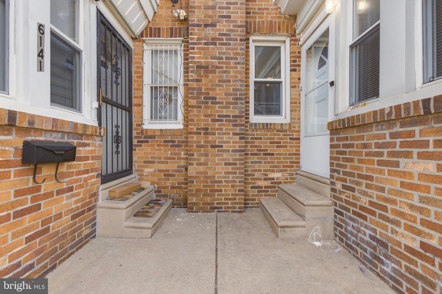 6139 Argyle St Property Photo 2