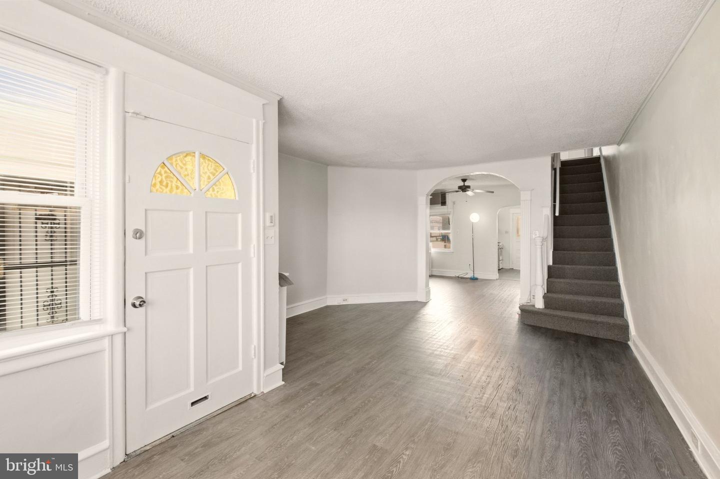 6139 Argyle St Property Photo 6