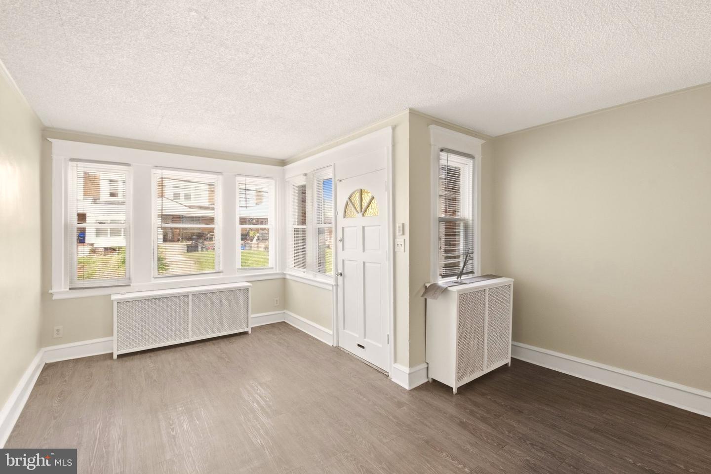 6139 Argyle St Property Photo 17