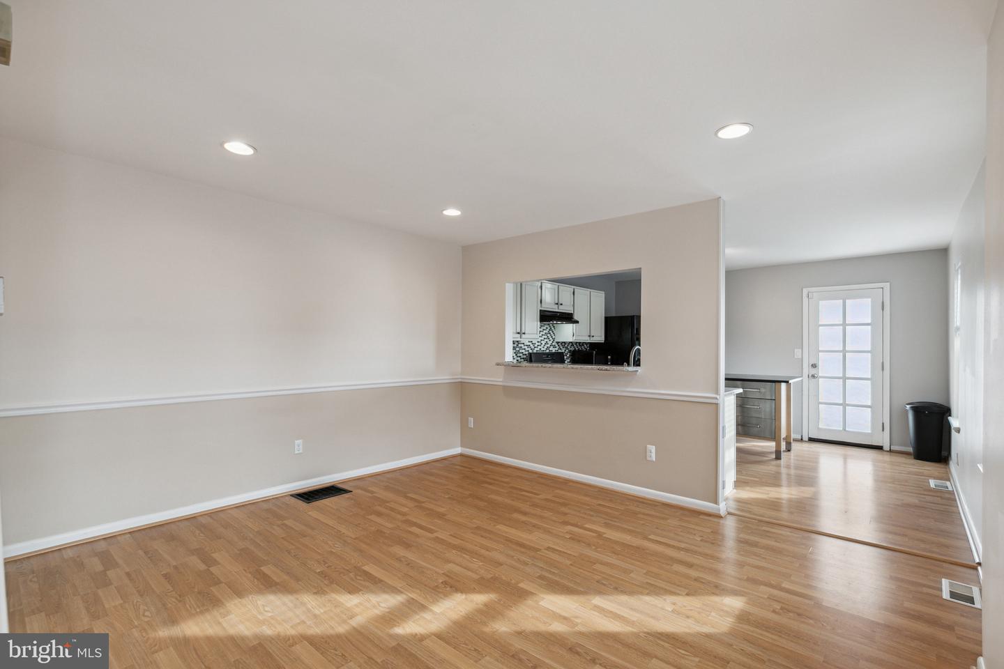 451 Hermitage St Property Photo 4