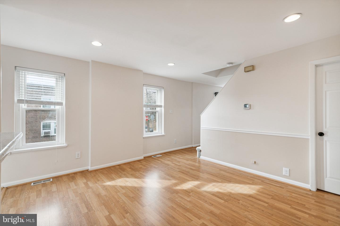 451 Hermitage St Property Photo 6