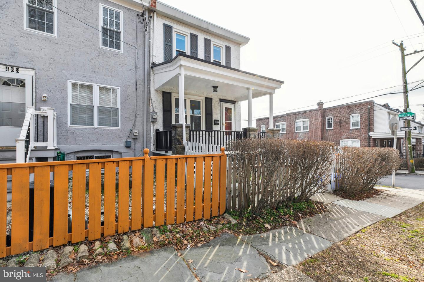 451 Hermitage St Property Photo 24