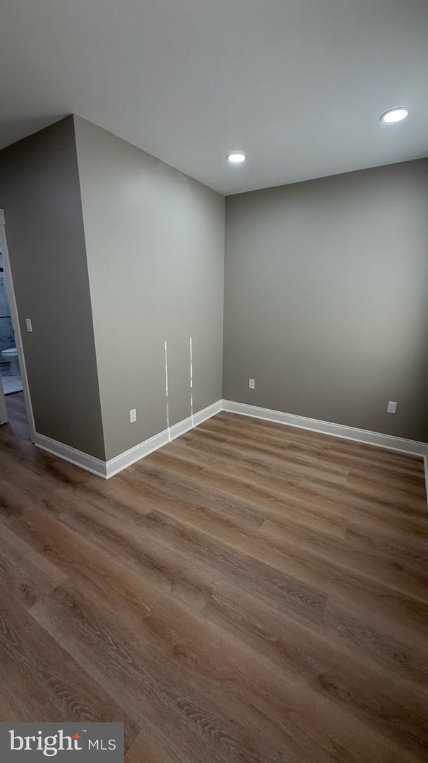 2091 Bridge St Property Photo 24