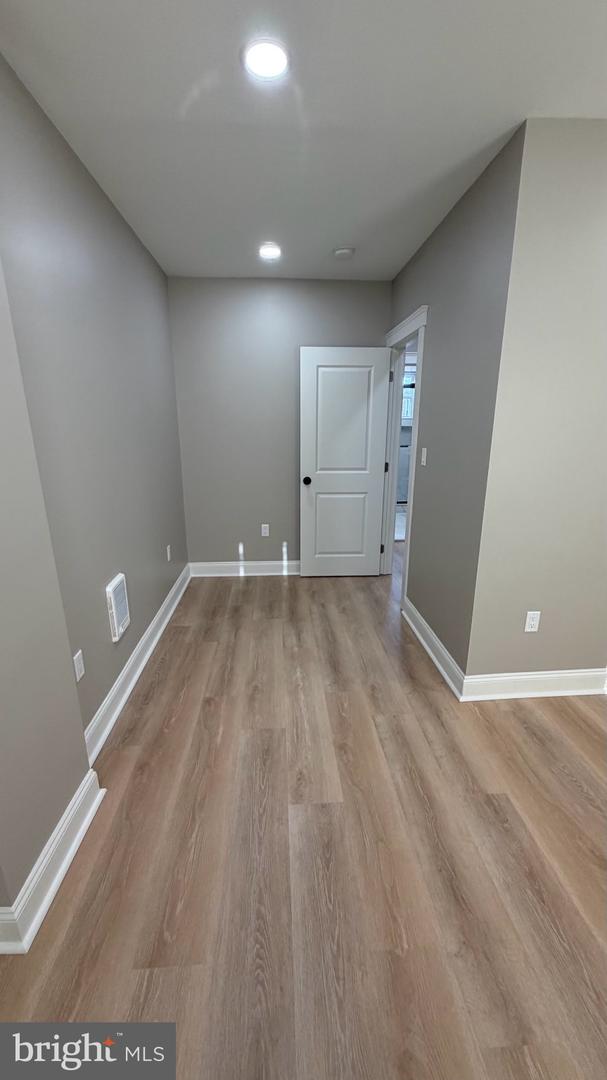 2091 Bridge St Property Photo 29