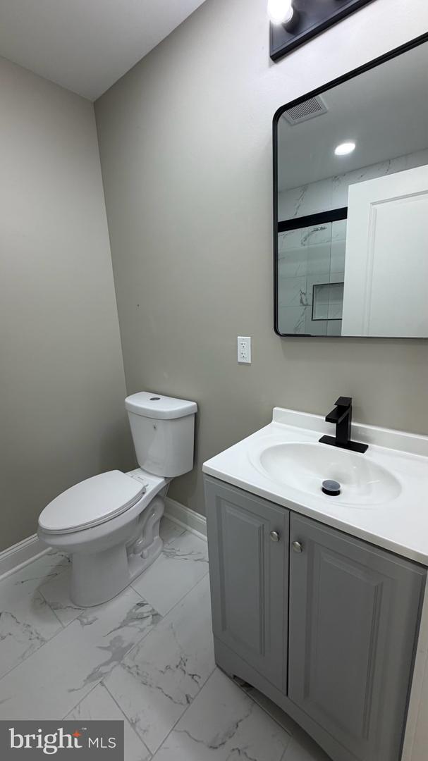 2091 Bridge St Property Photo 36
