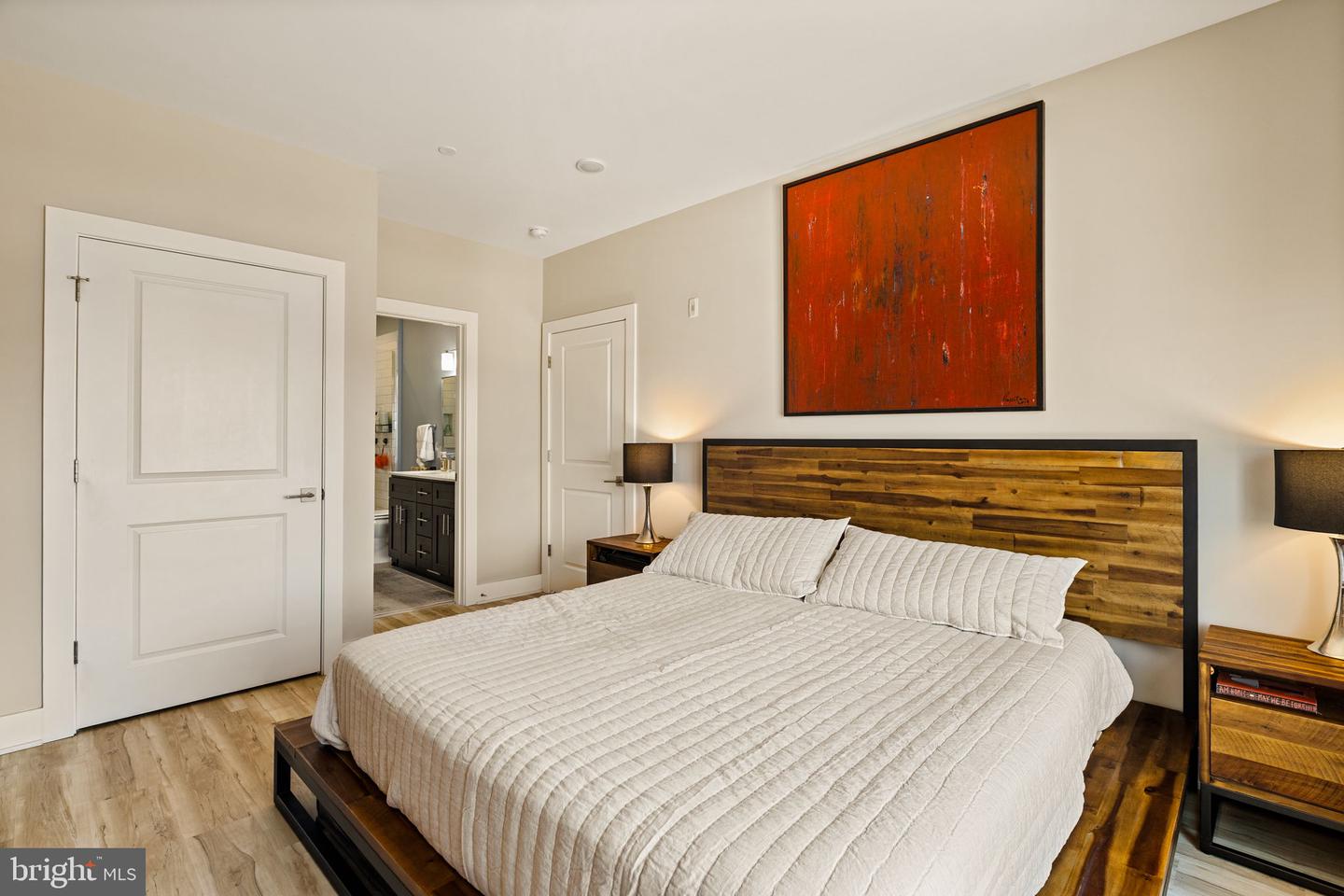 1148 N 2nd St #4b Property Photo 16