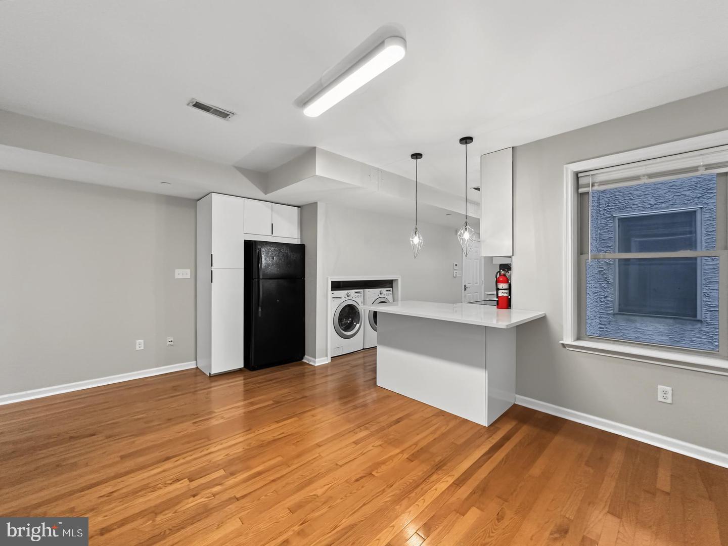 1811 Cecil B Moore Ave #d Property Photo 3
