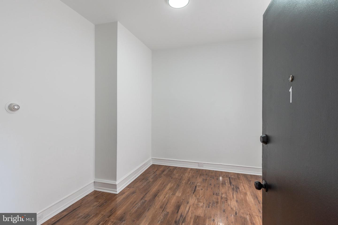 5225 Cedar Ave #1 Property Photo 3