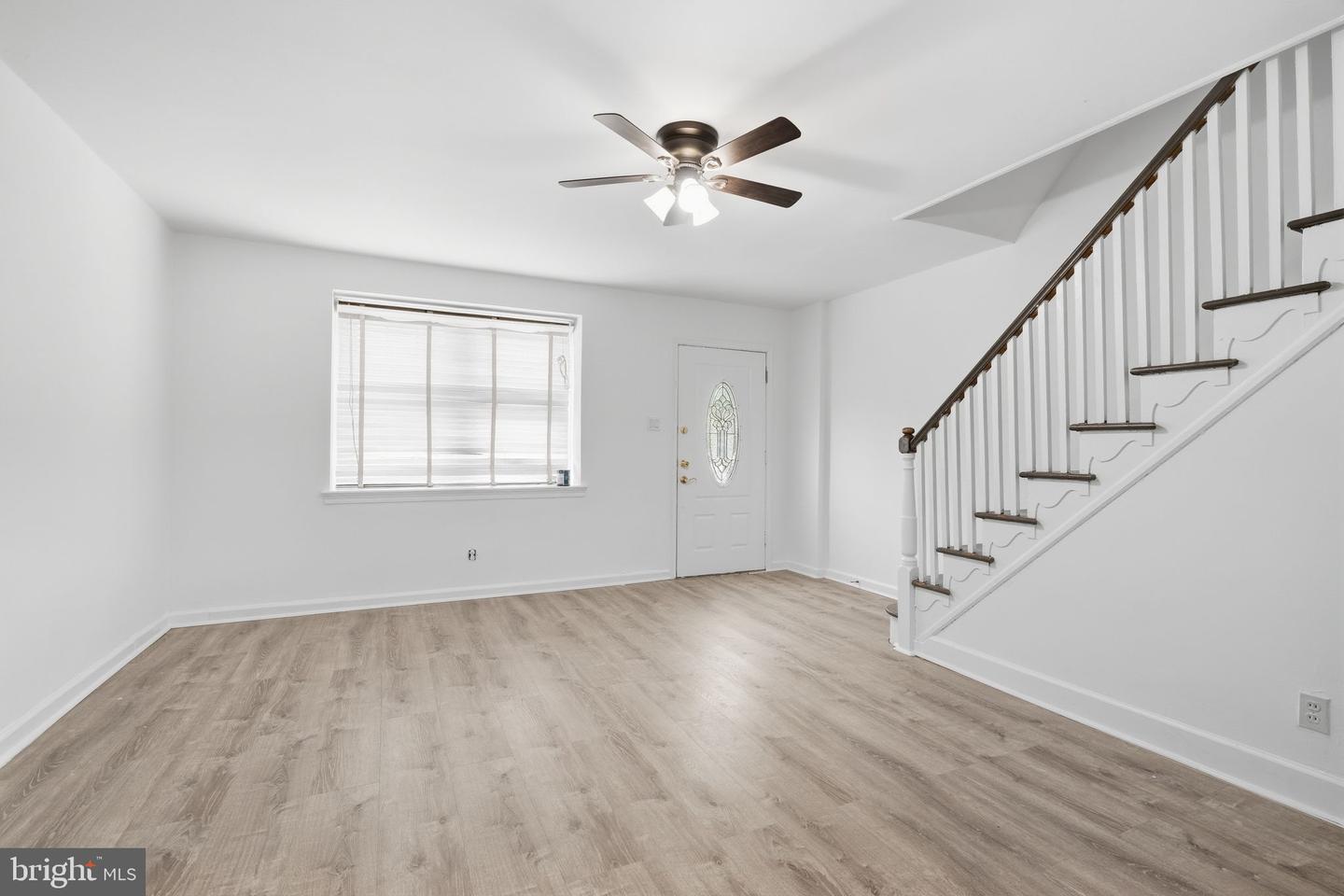 6619 Cottage St Property Photo 7