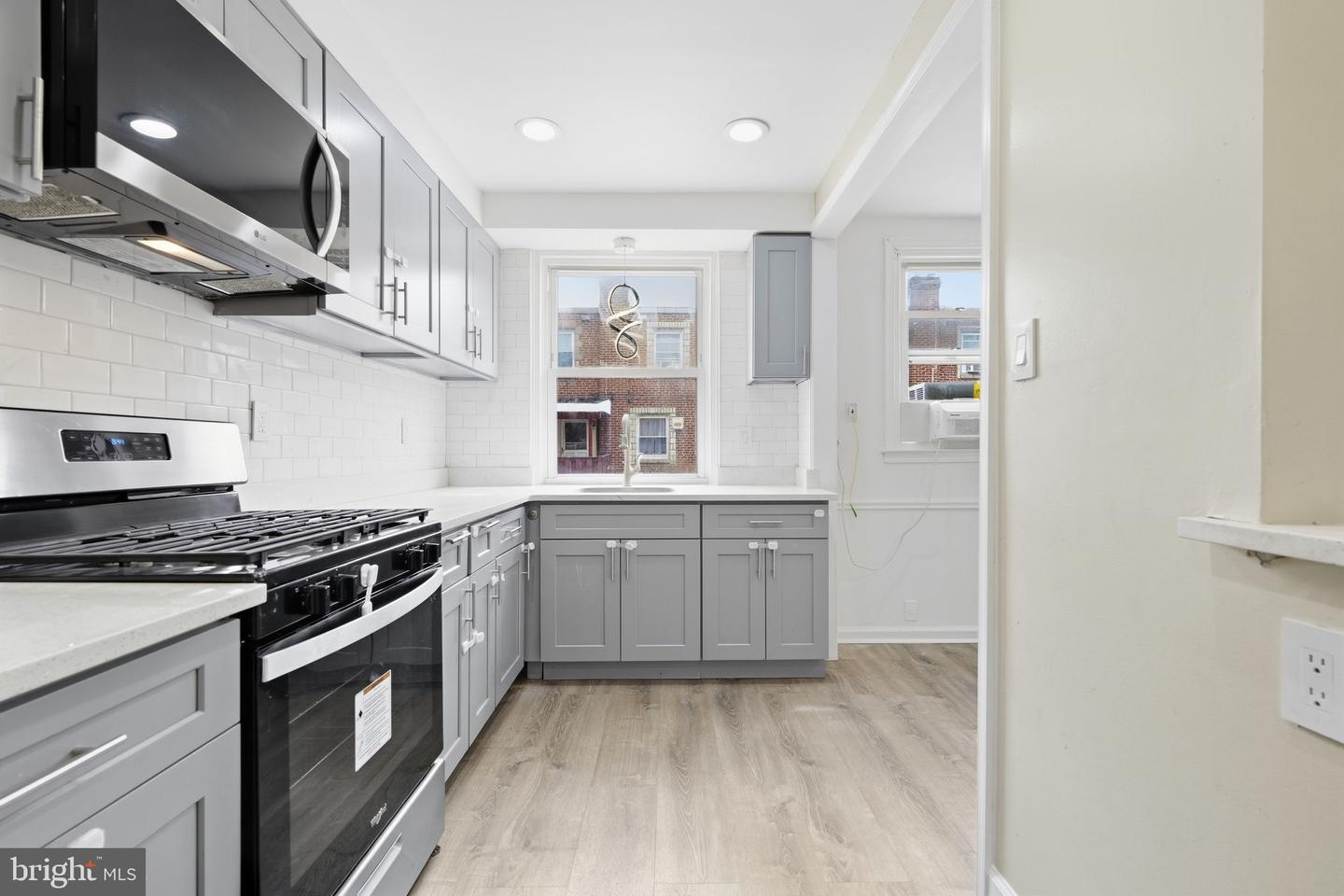 6619 Cottage St Property Photo 11