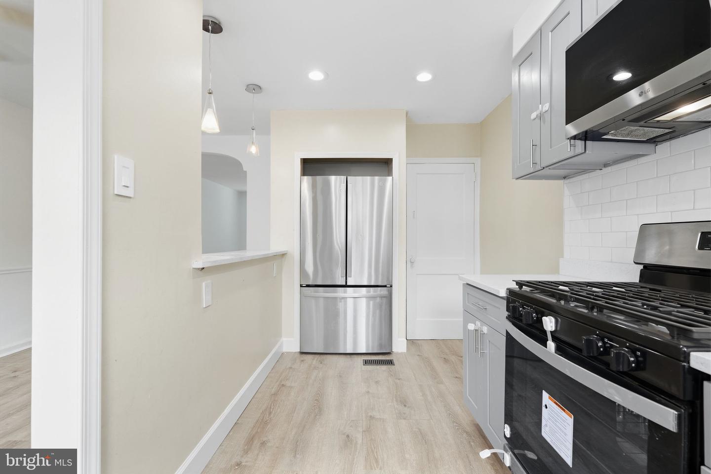 6619 Cottage St Property Photo 12