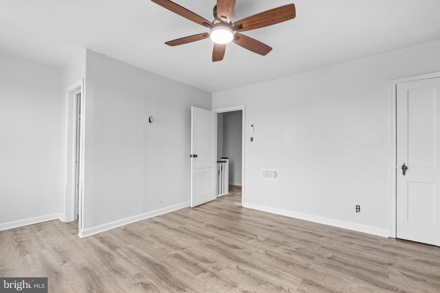 6619 Cottage St Property Photo 14