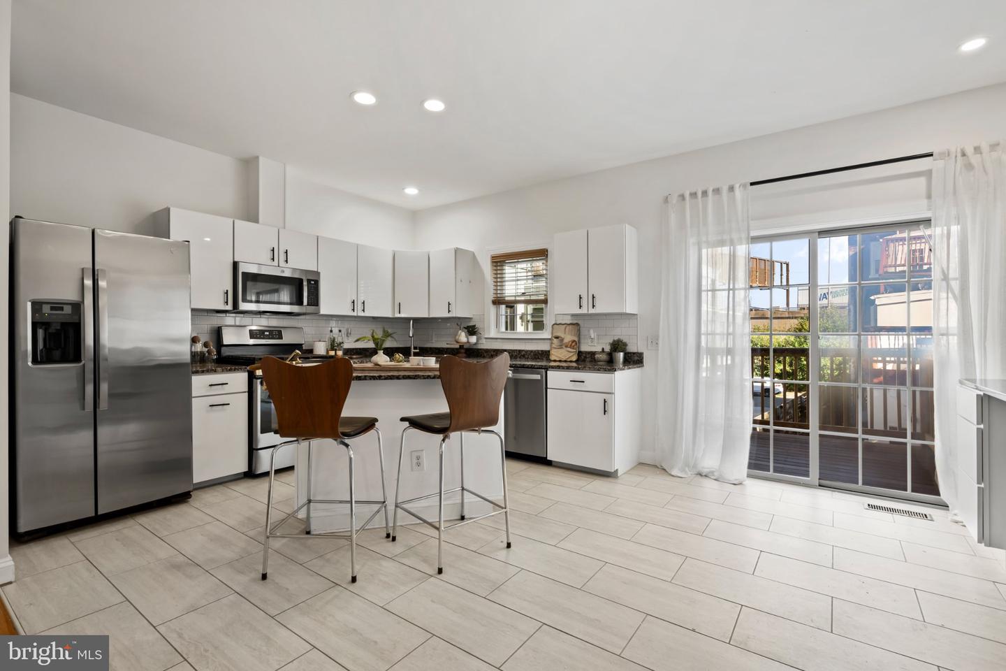 913 N Hancock St Property Photo 13